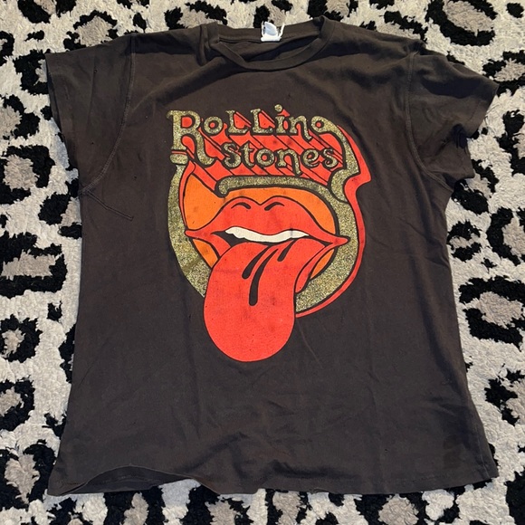 MadeWorn Tops - madeworn rolling stones graphic tee
